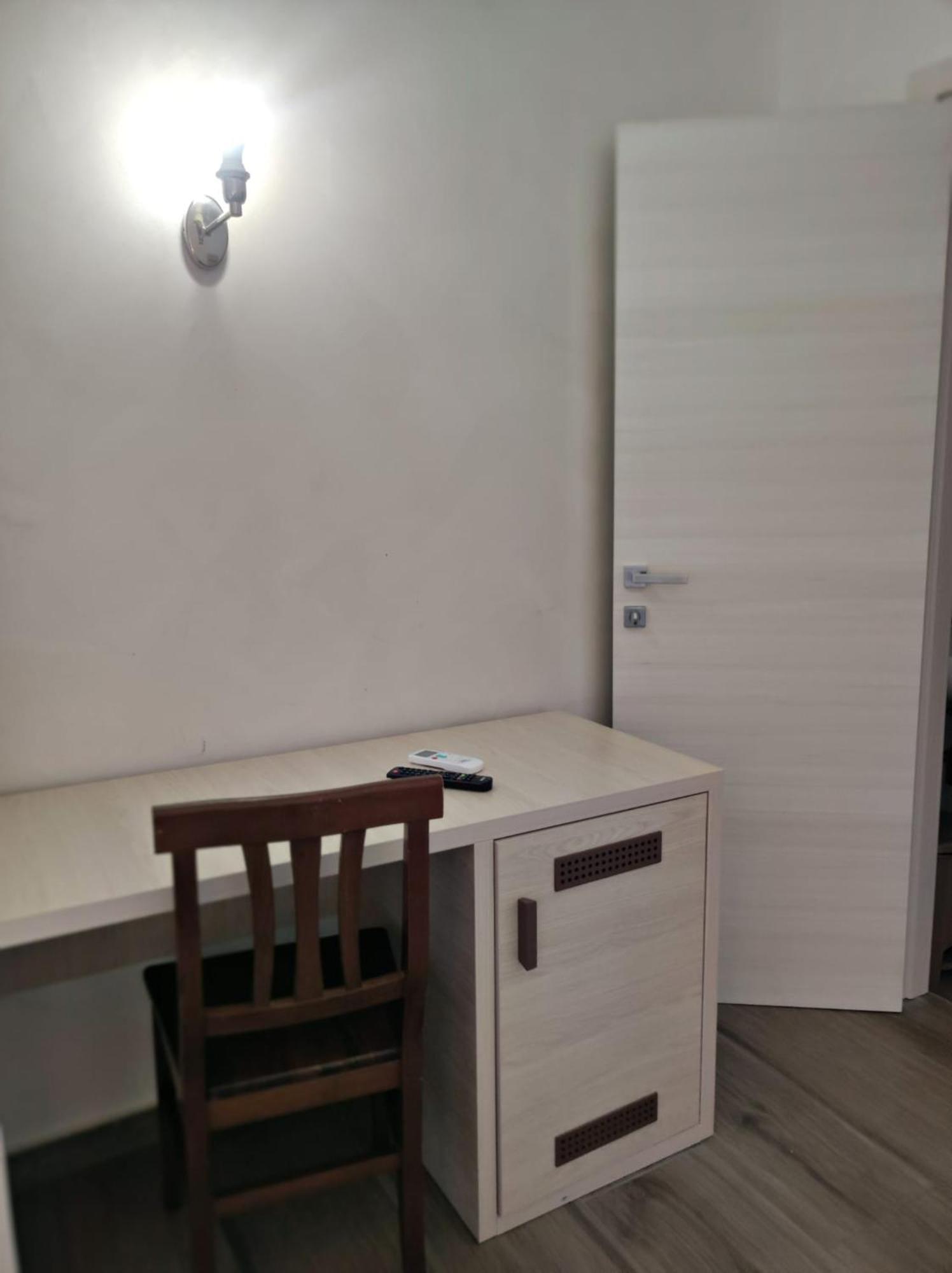Hotel Holiday Фоджиа Экстерьер фото