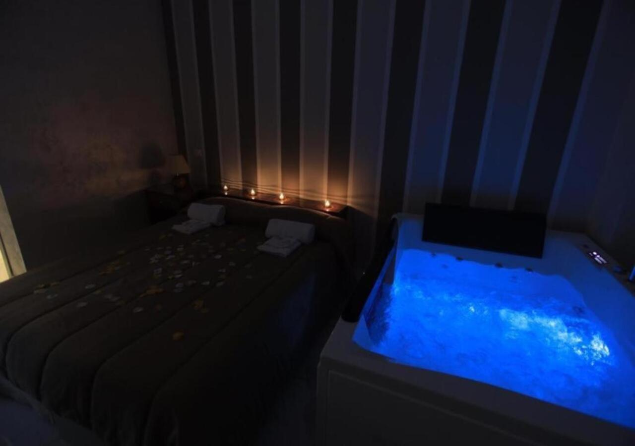 Hotel Holiday Фоджиа Экстерьер фото