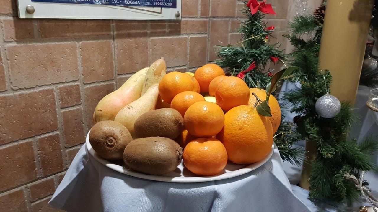Hotel Holiday Фоджиа Экстерьер фото